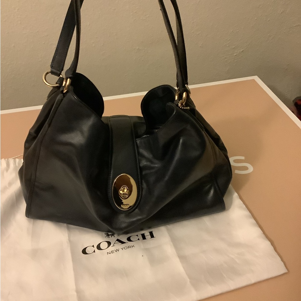 Coach Shoulder bag.